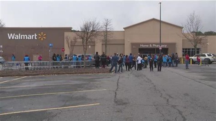 Cobb County Walmart shooting | Police presence reported