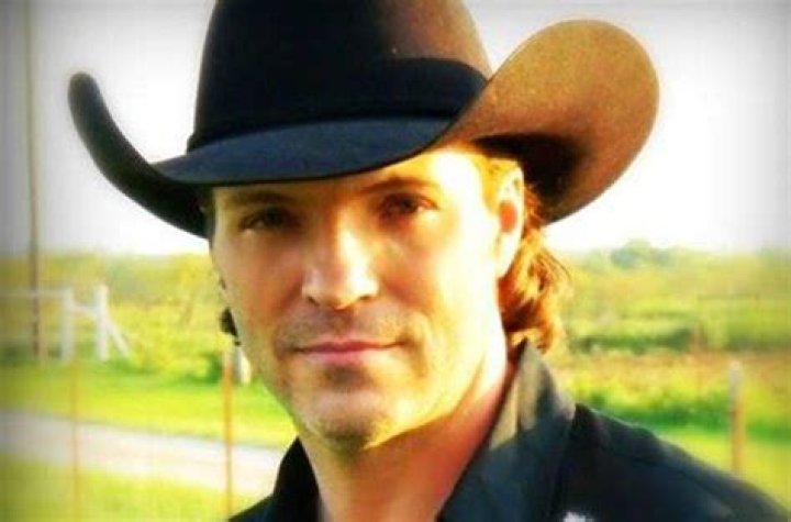 Country Singer Daron Norwood Dead at 49