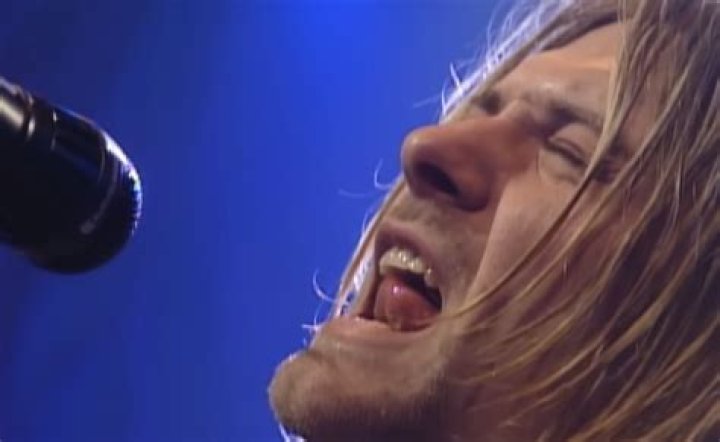Courtney Love Shares Scrapped Nirvana Lyrics That ‘Would Have Helped My Life’