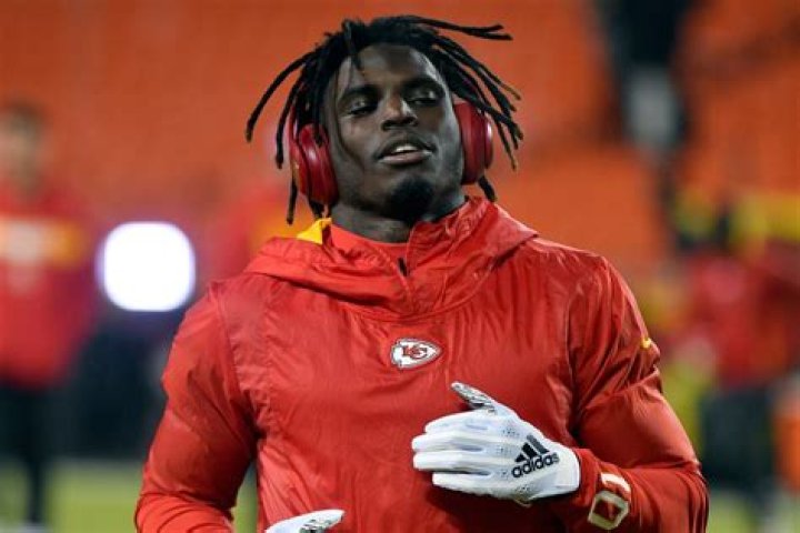 Crystal Espinal Says Tyreek Hill Used a Belt and Punched Son in Audio Recording | News, Scores, Highlights, Stats, and Rumors
