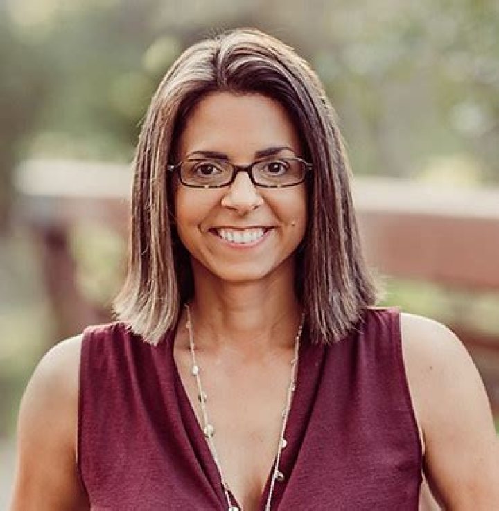Dawn Dais's Profile | YourTango