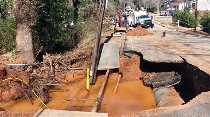 DeKalb County water main break City Schools Decatur closed