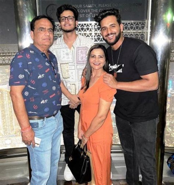 Dimple Malhan Age, Husband, Height, Birthday, Net Worth