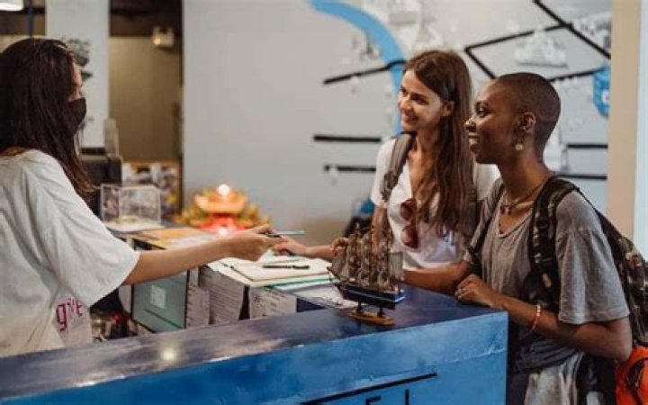 Do Hotels Return The Deposit As Soon As You Check Out?