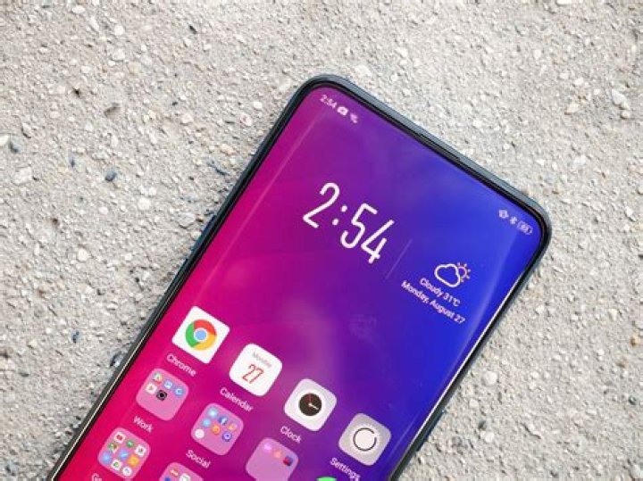 Does anyone miss phone bezels?