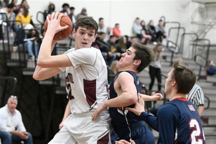 Donovan Clingan is flying under the radar, but he has caught Syracuse’s eye