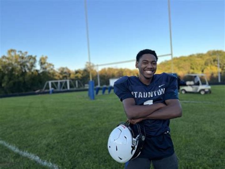 Dontrae Hinton's Football Recruiting Profile