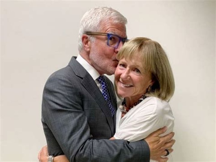 Dr. Steven Gundry Net Worth