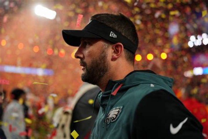 Eagles using confetti as motivation to avoid Super Bowl hangover: ‘Last year is over’