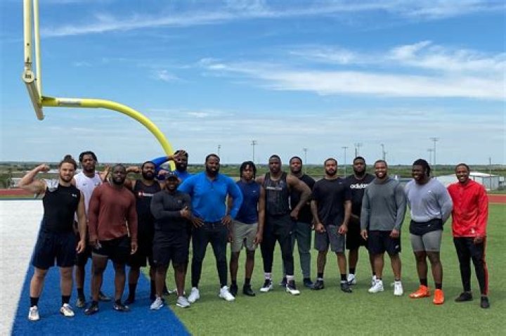Eagles work, play and bond at Fletcher Cox’s D-line retreat in North Texas