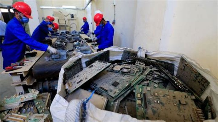 El reciclaje de pilas y residuos electrónicos, un nicho de mercado creciente