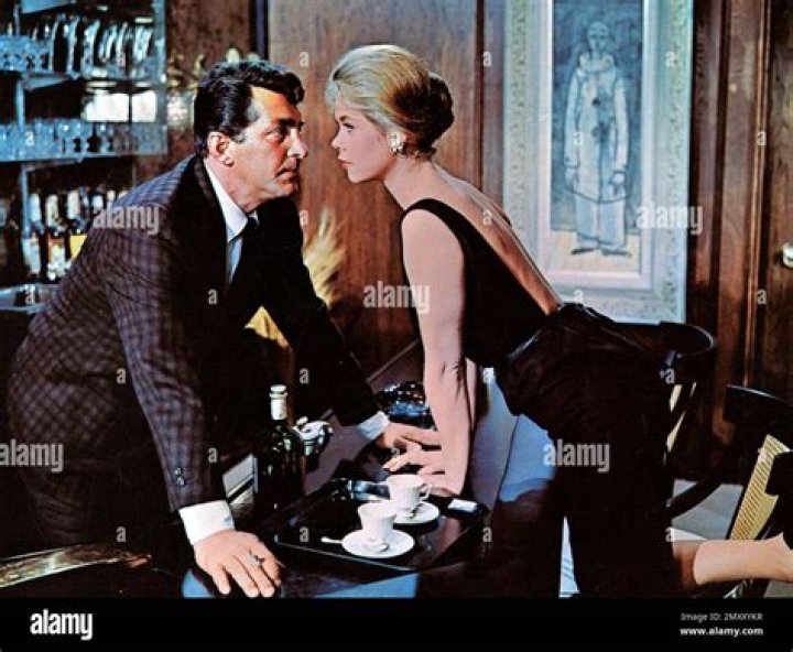 Elizabeth Montgomery and Dean Martin