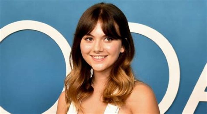 Emilia Jones Personal Life, Boyfriend, Career, Net Worth, Metrics