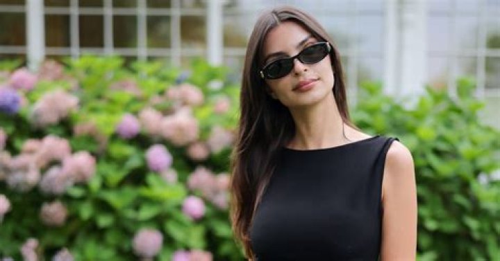 Emily Ratajkowski's Lace-Up LBD Had the Highest Slit