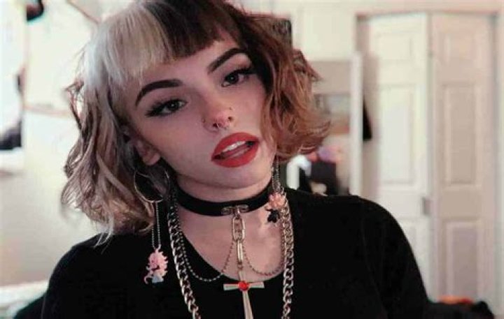 Emma Langevin Wiki, Height, Age, Family, Career, Net Worth
