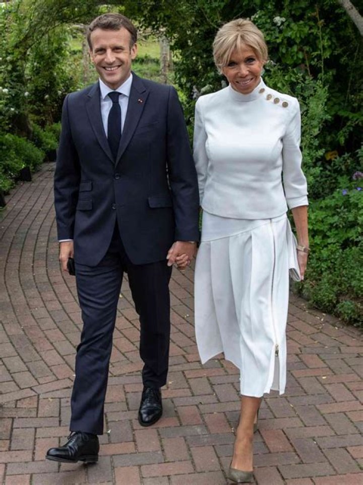 Emmanuel Macron's Wife Wig: A Deep Dive Into Style And Public Perception