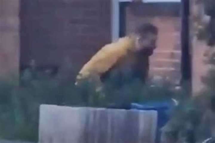 En Londres, hombre mata a niño con espada y deja más heridos