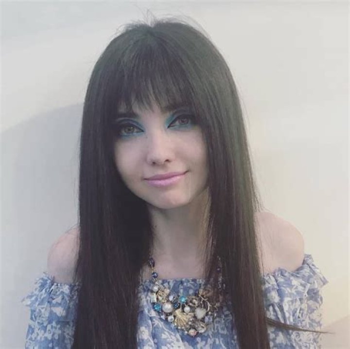 Eugenia Cooney Age, Net Worth, Height, Weight, Controversy, Family, Wiki