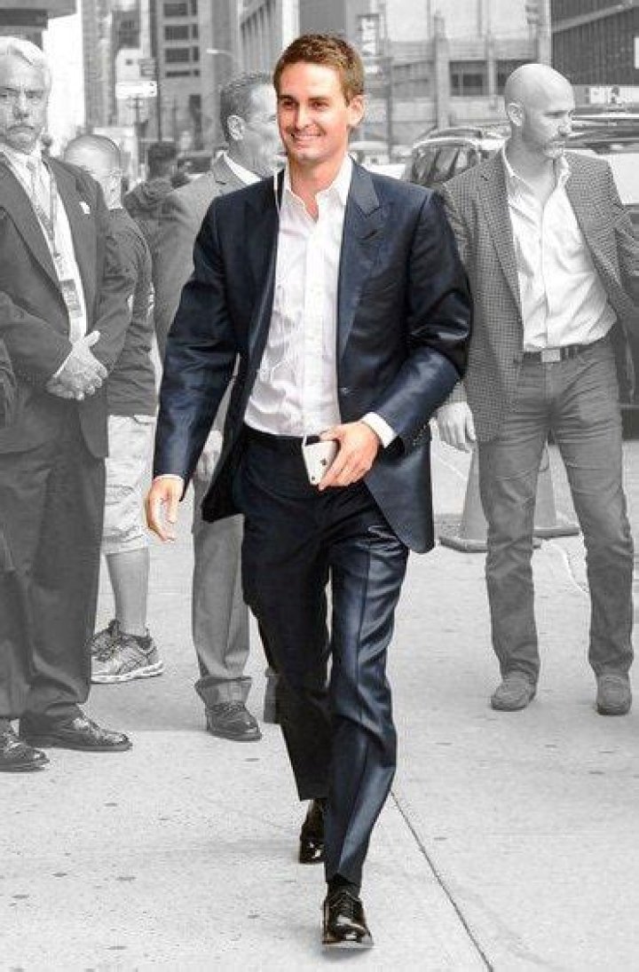 Evan Spiegel Height Weight Body Stats