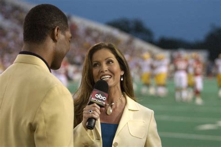 Ex-NFL reporter Lisa Guerrero reflects on traumatic miscarriage she experienced live while on ‘Monday Night Football’ sidelines