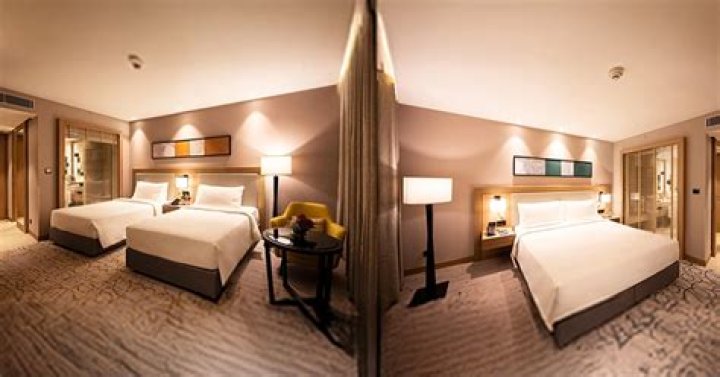 Executive vs Deluxe Hotel Rooms: What's the Difference?