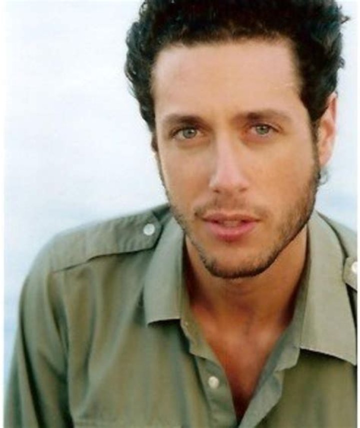 Exploring Paulo Costanzo's Relationships: A Deep Dive Into His Personal Life