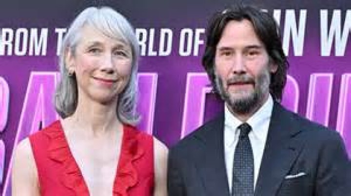 Exploring The Life And Love Of Keanu Reeves And His Girlfriend