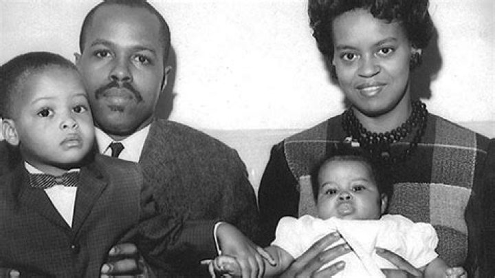 Exploring The Relationship Between Michael Robinson And Michelle Obama