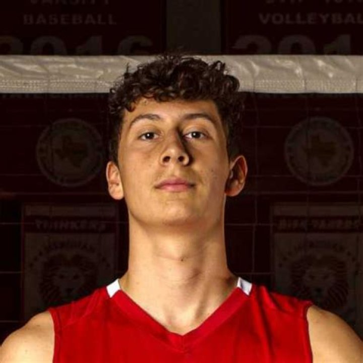 Ezra Boecking's Men's Volleyball Recruiting Profile