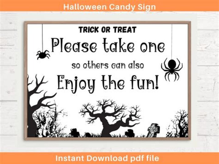 Family Put Up Halloween Sign Saying Trick-Or-Treaters Are Lazy, Entitled Freeloaders