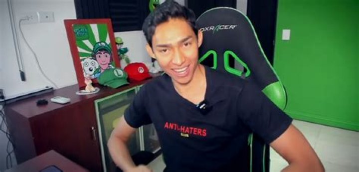 Fernanfloo fortune, girlfriend, career, personal life and biography