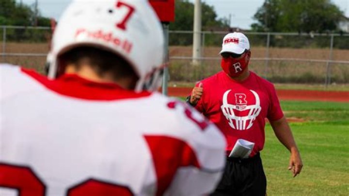 Football Recruiting | Robstown High School