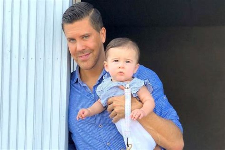 Fredrik Eklund Biography, Age, Husband, Baby, Net Worth, Instagram, House