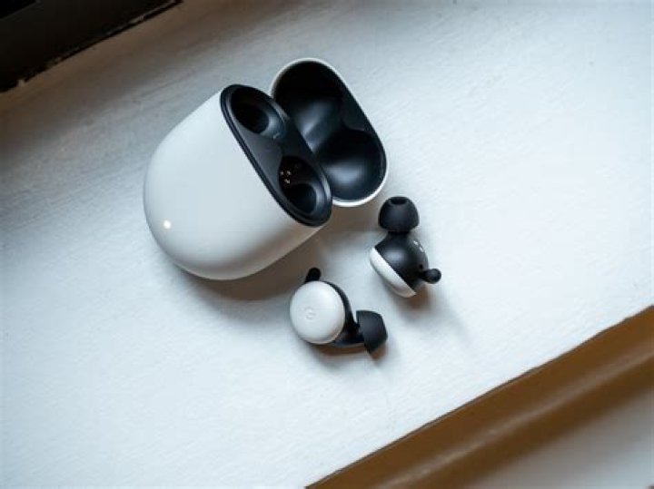 Google Pixel Buds 2020 review: These AirPods competitors were worth the wait