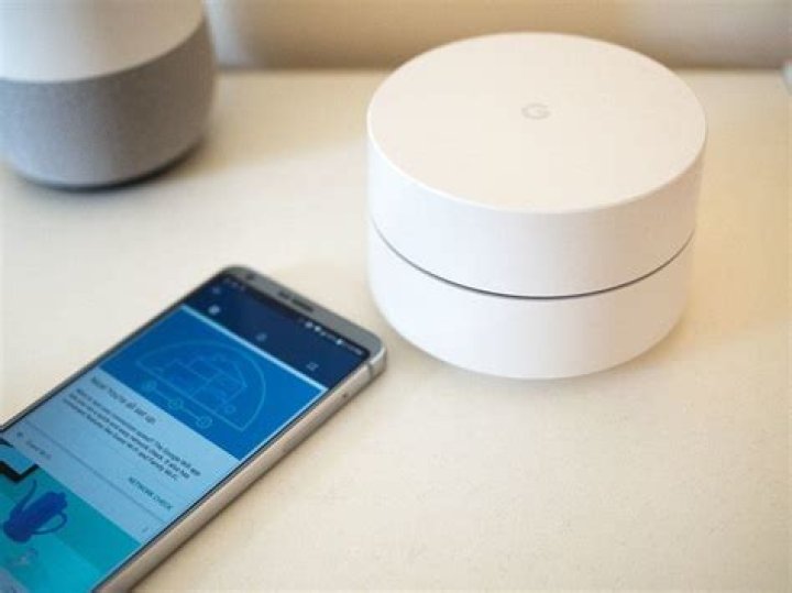 Google Wifi vs. Eero 6: Which mesh router should you buy?