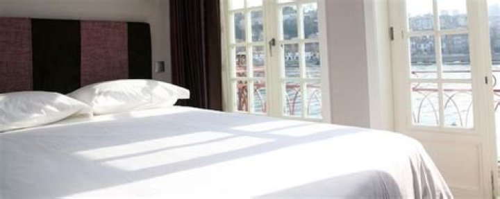 Guest House Douro Hotel Review, Porto