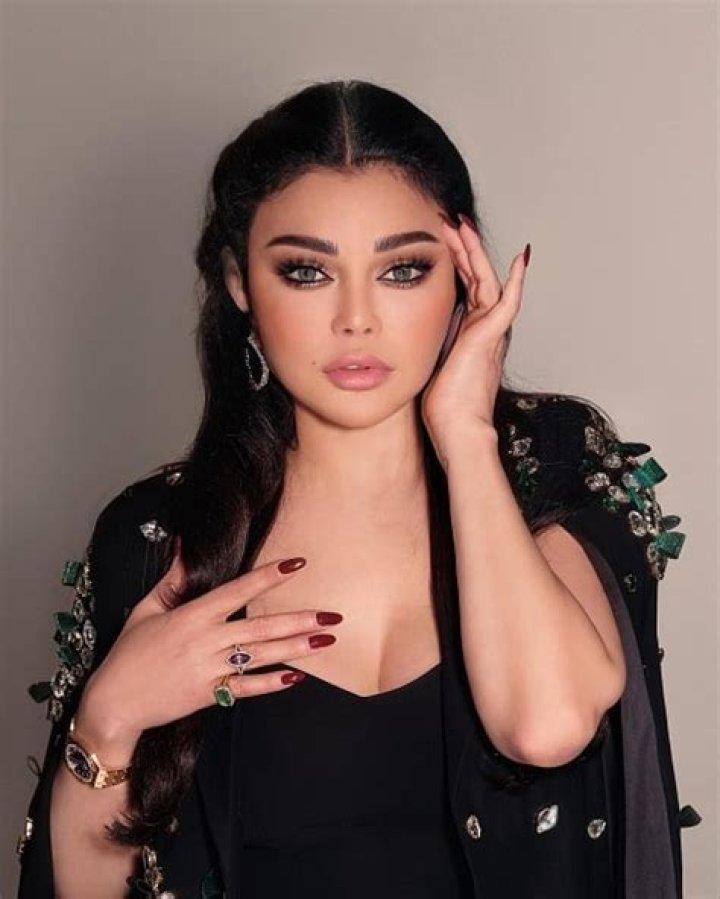 Haifa Wehbe Lifestyle, Biography, Age, Height, Marriage, Contact & Information