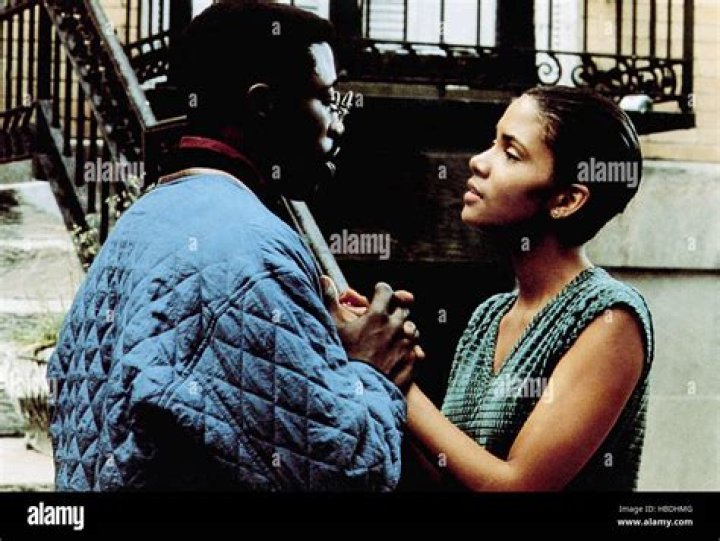 Halle Berry and Wesley Snipes