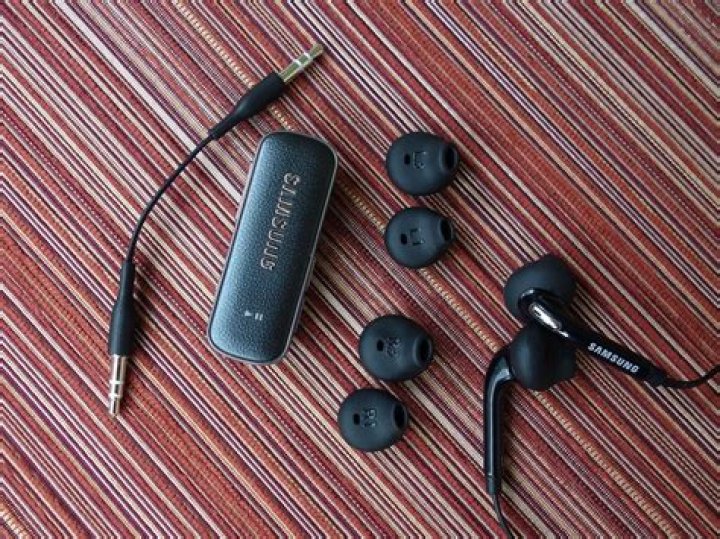 Hands-on with the Samsung Level Link wireless adapter