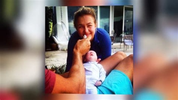 Hayden Panettiere Chops Off Her Hair Since Treatment for Postpartum Depression