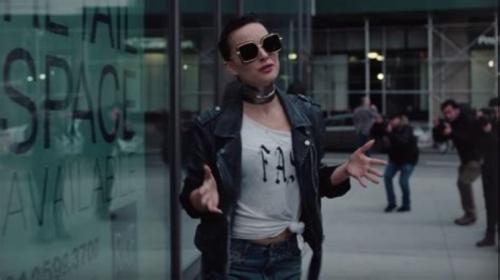 Hear Natalie Portman’s Staten Island Accent in Vox Lux Trailer
