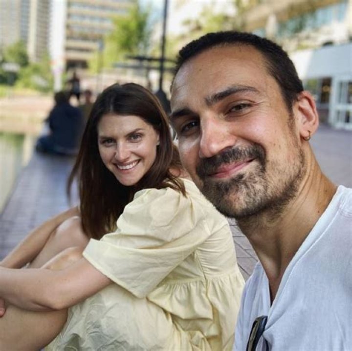 Henry Lloyd-Hughes Bio, Age, Height, Wife, Net Worth, Wiki