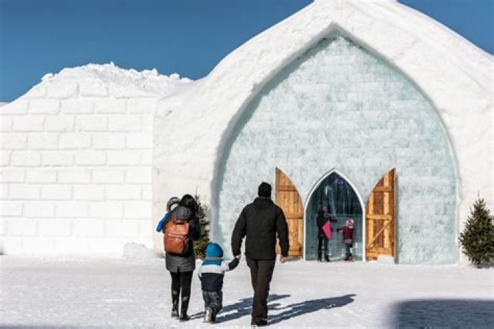 Hôtel de Glace Review, Quebec, Canada