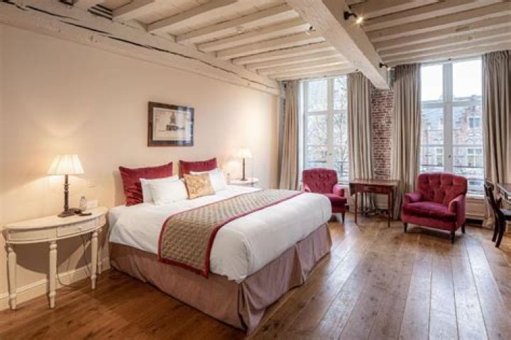 Hotel De Tuilerieen Review, Bruges, Belgium