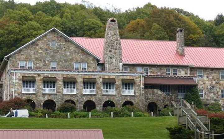 How Much Does It Cost to Stay at the Resort from Dirty Dancing?