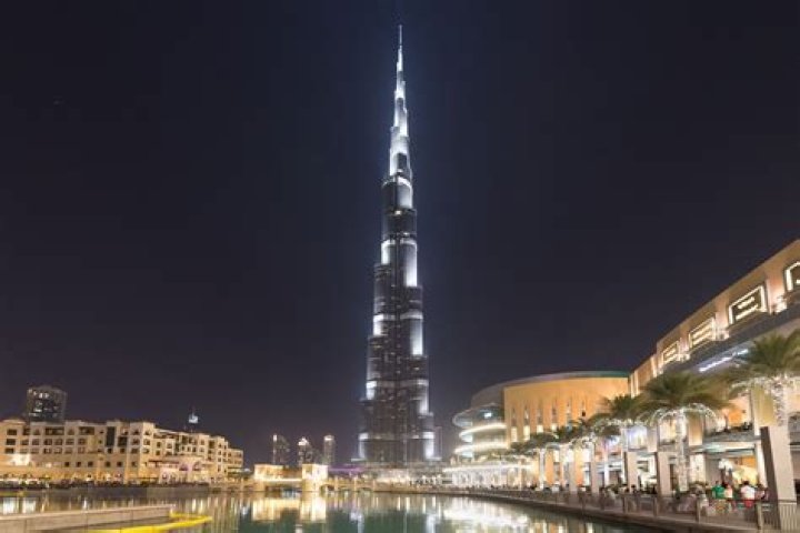 How much is a flat in Burj Khalifa?