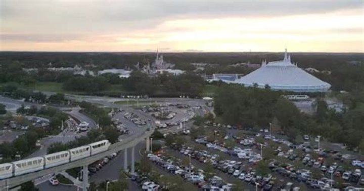 How to Get Free Parking at Disney Hotels
