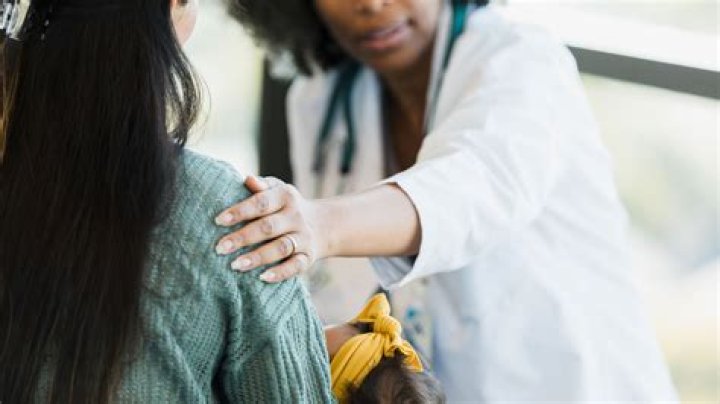 How to Help a Teenage Girl Get Along With Her Mom