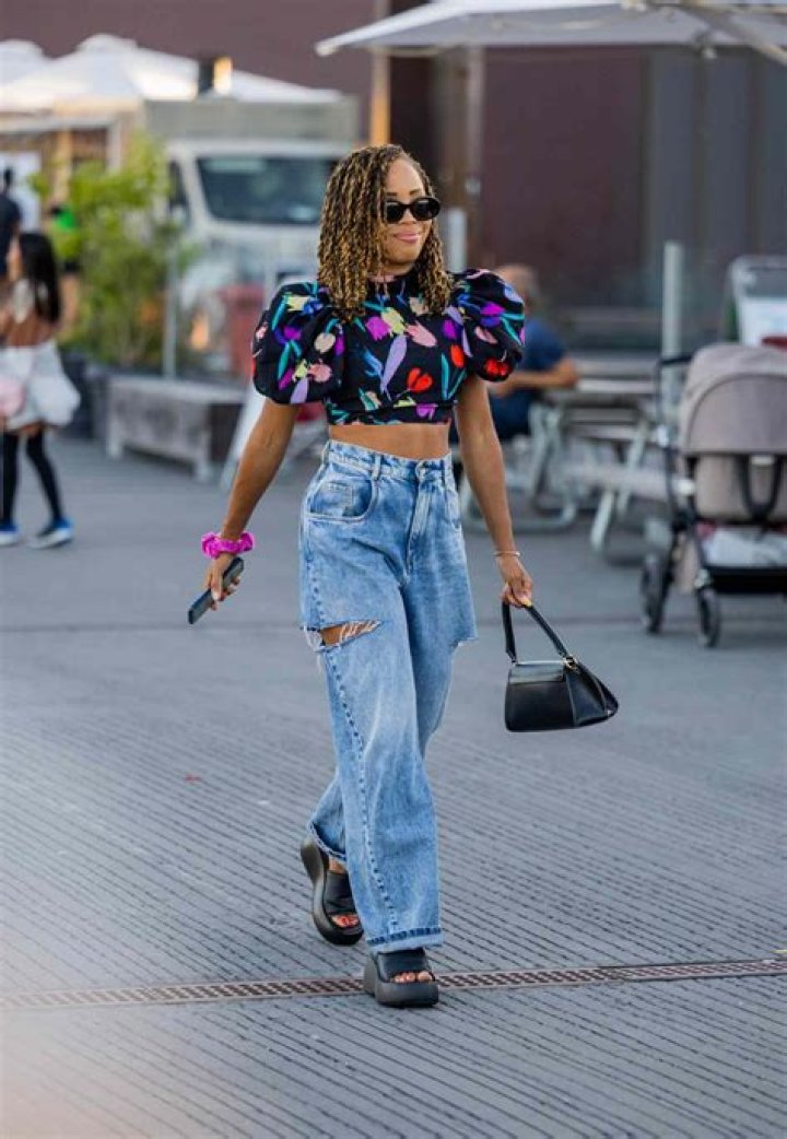 How to Wear Summer Clothes for Fall 2022