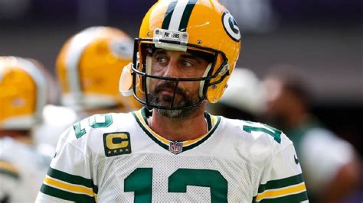“I’ll miss the guys” Packers’ QB Aaron Rodgers makes shocking statement amid retirement rumors